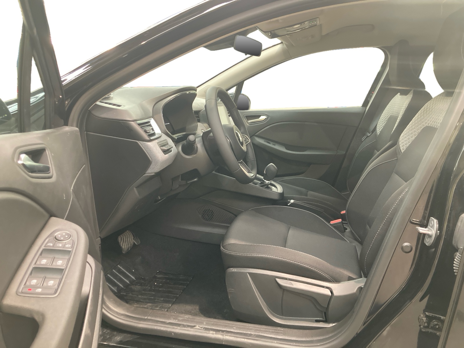MITSUBISHI COLT 1.6 MPI HEV 143 Invite+ 2026