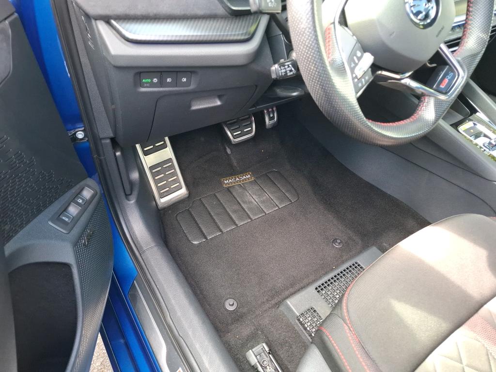 SKODA OCTAVIA COMBI 1.4 TSI PHEV iV 245 ch DSG6e RS 2021