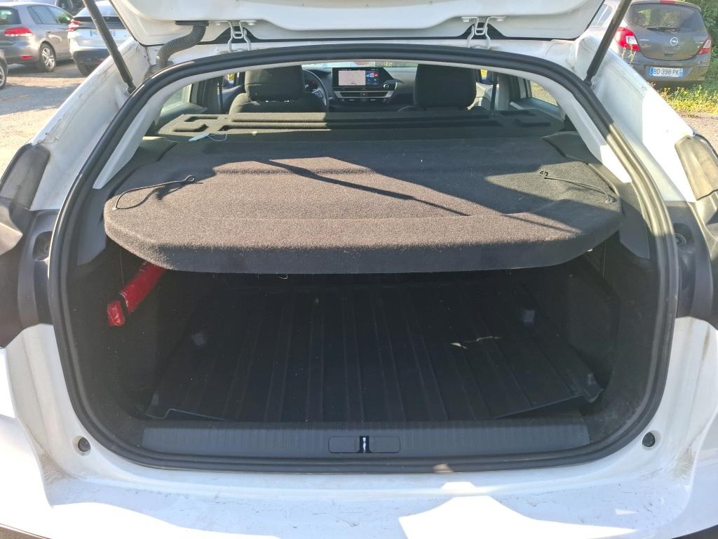 CITROEN C4 SOCIETE BLUEHDI 130 EAT8 PRO BUSINESS R 2024