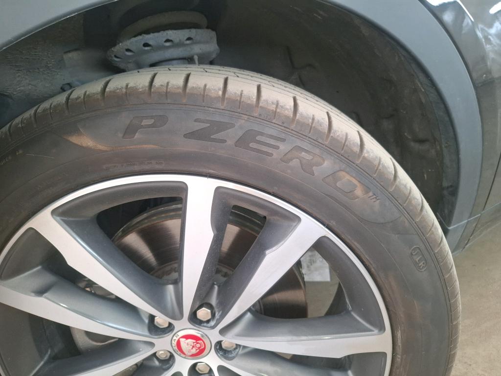 JAGUAR E-PACE P300e ch PHEV AWD BVA R-Dynamic SE 2022