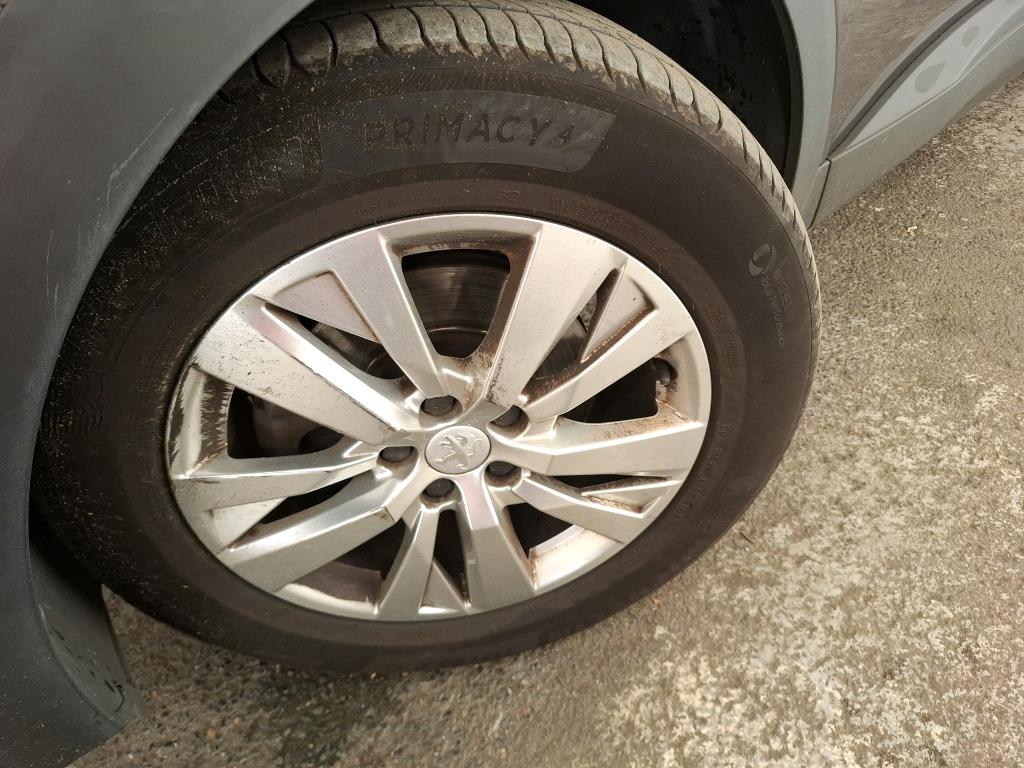 PEUGEOT 3008 BUSINESS Puretech 130ch S&S EAT8 Active 2021