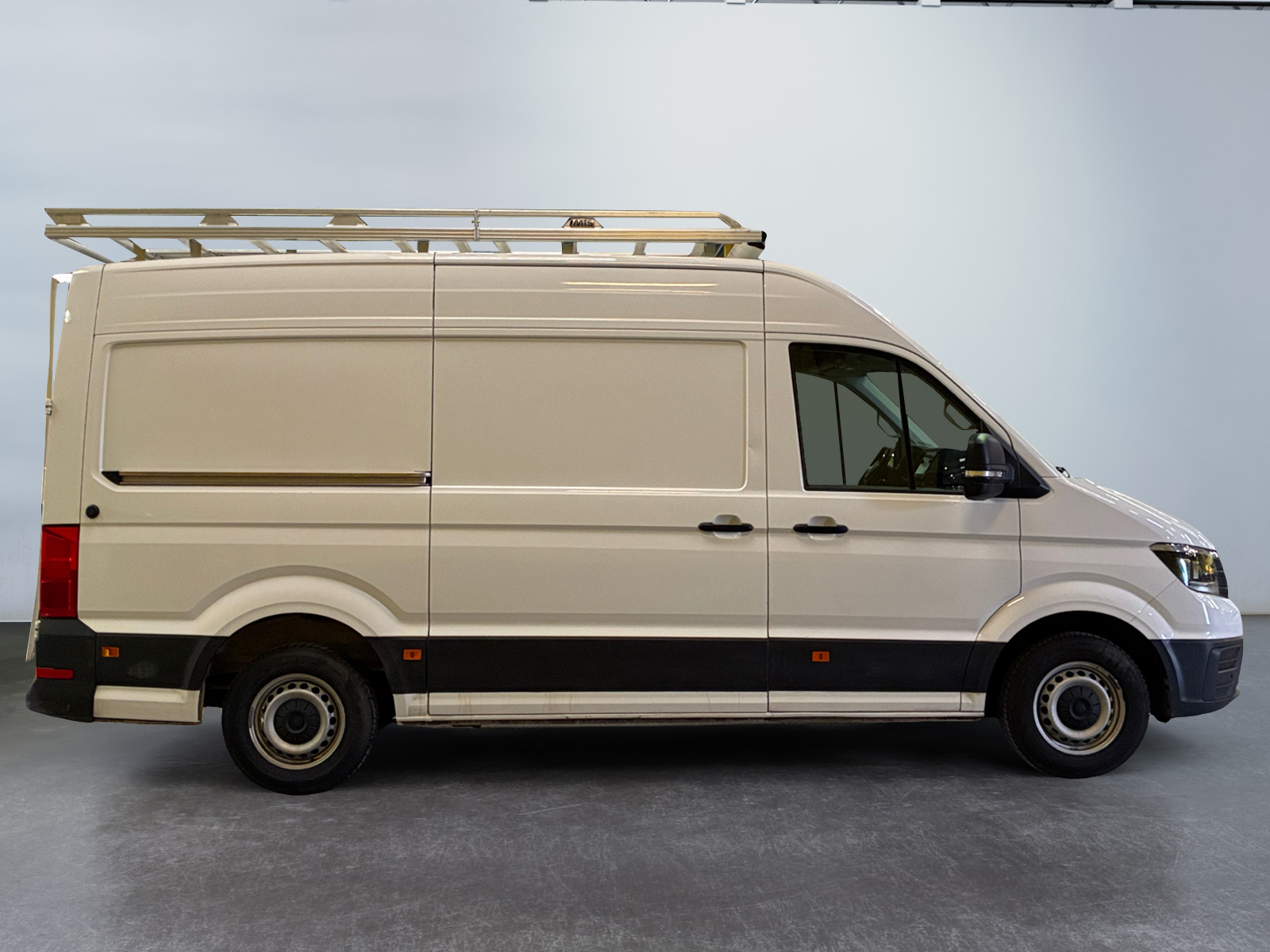 VOLKSWAGEN CRAFTER VAN 35 L3H3 2.0 TDI 140 CH BUSINESS 2022