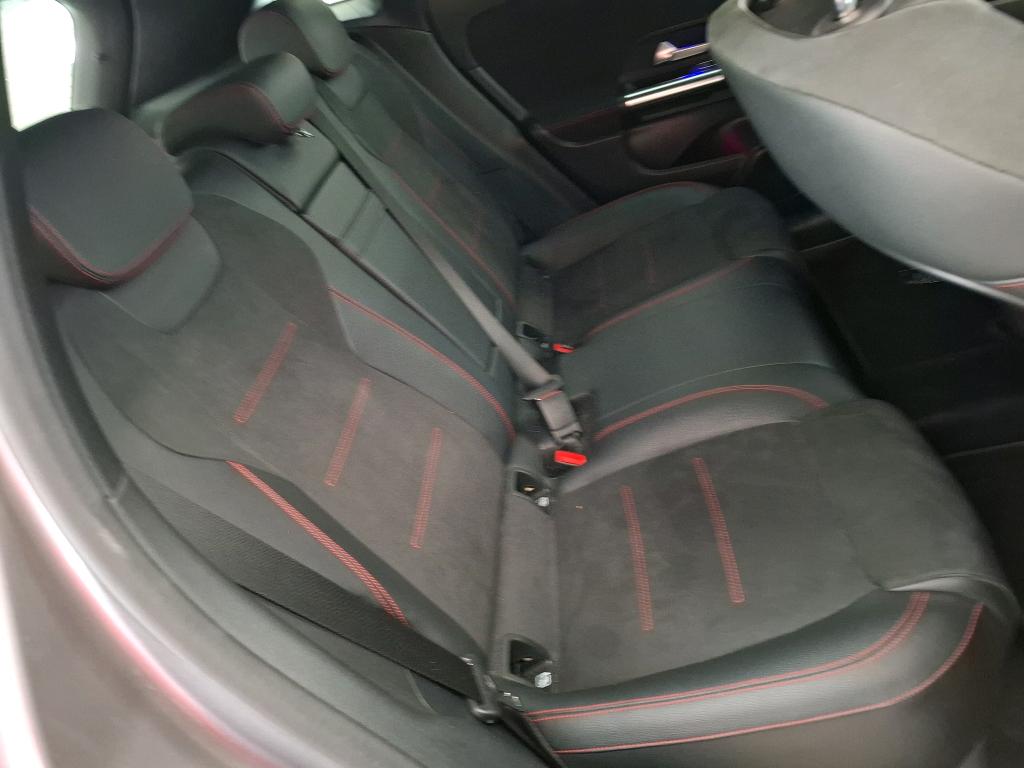 MERCEDES-BENZ EQA 250 AMG Line 2021