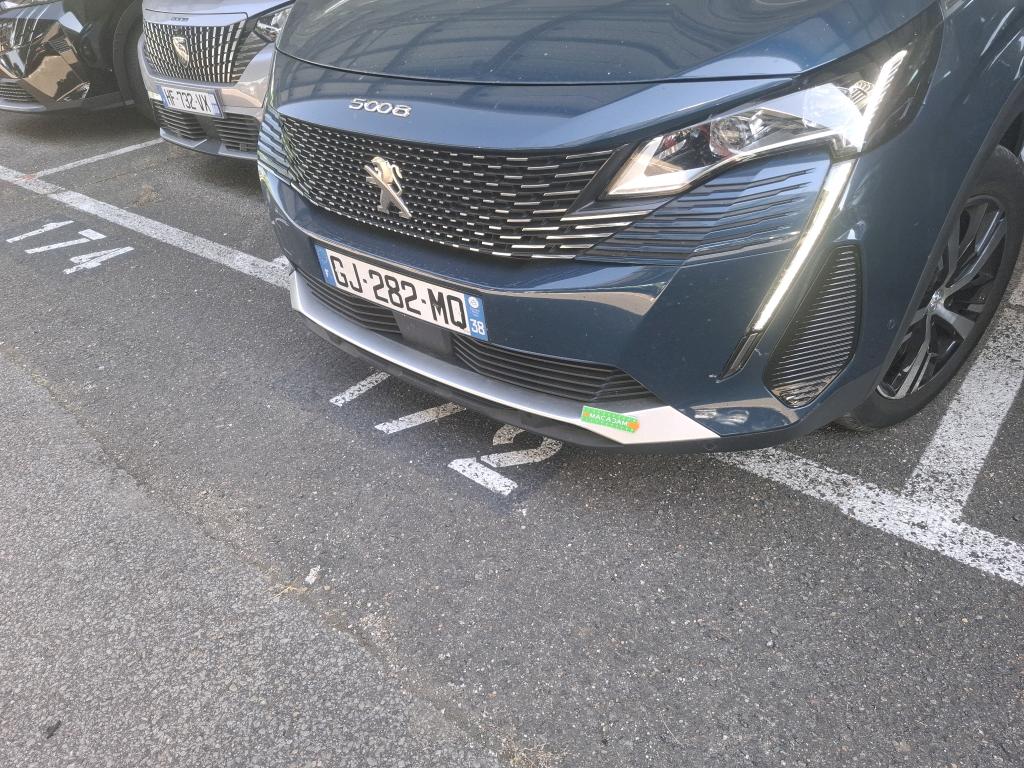PEUGEOT 5008 BlueHDi 130ch S&S EAT8 GT 2022