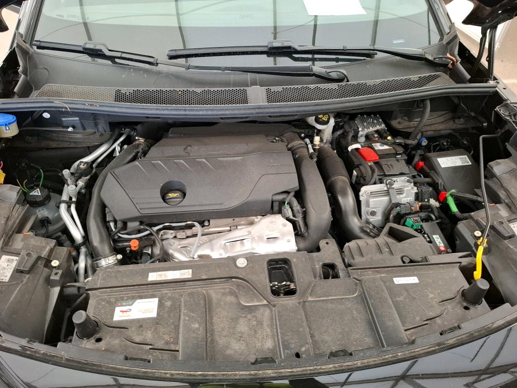 PEUGEOT 3008 Hybrid 180 e-EAT8 Active Pack 2024
