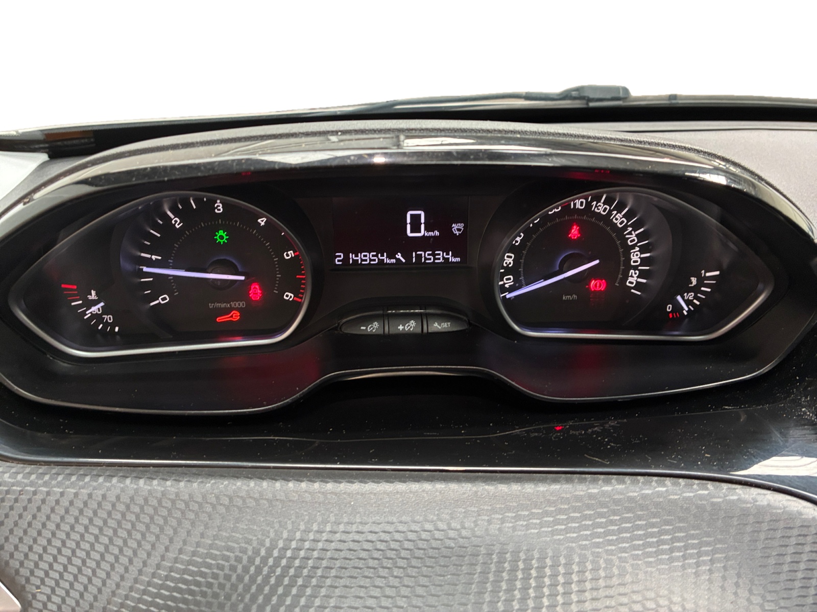 PEUGEOT 2008 1.6 BlueHDi 100ch BVM5 2018