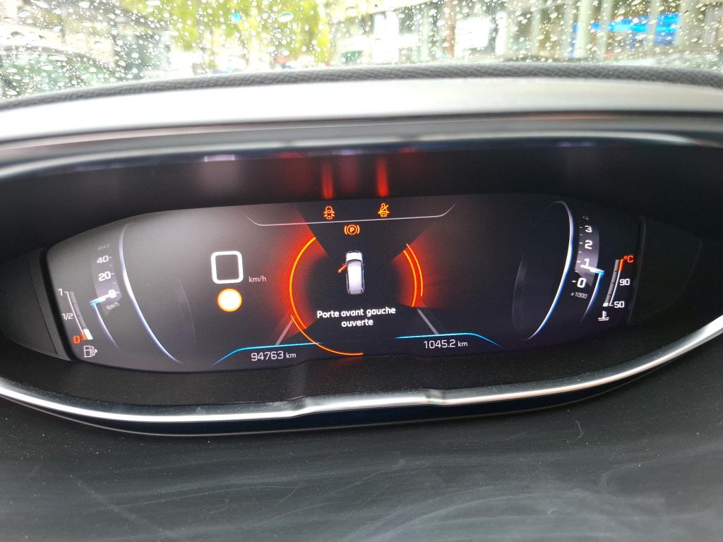 PEUGEOT 5008 BlueHDi 130ch S&S BVM6 Active Pack 2022
