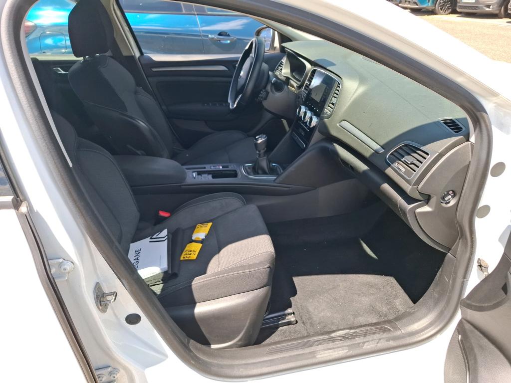 RENAULT MÉGANE MEGANE IV Berline Blue dCi 115 Evolution 2023