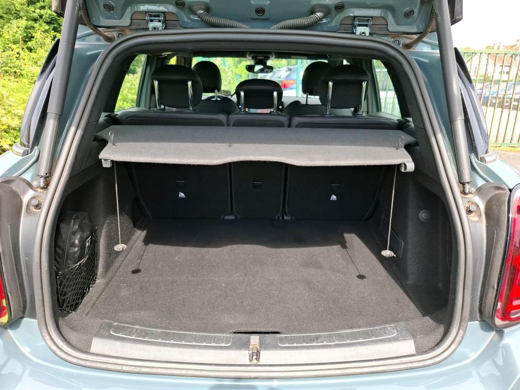 MINI COUNTRYMAN F60 LCI 136 ch BVA7 Cooper Essential 2023