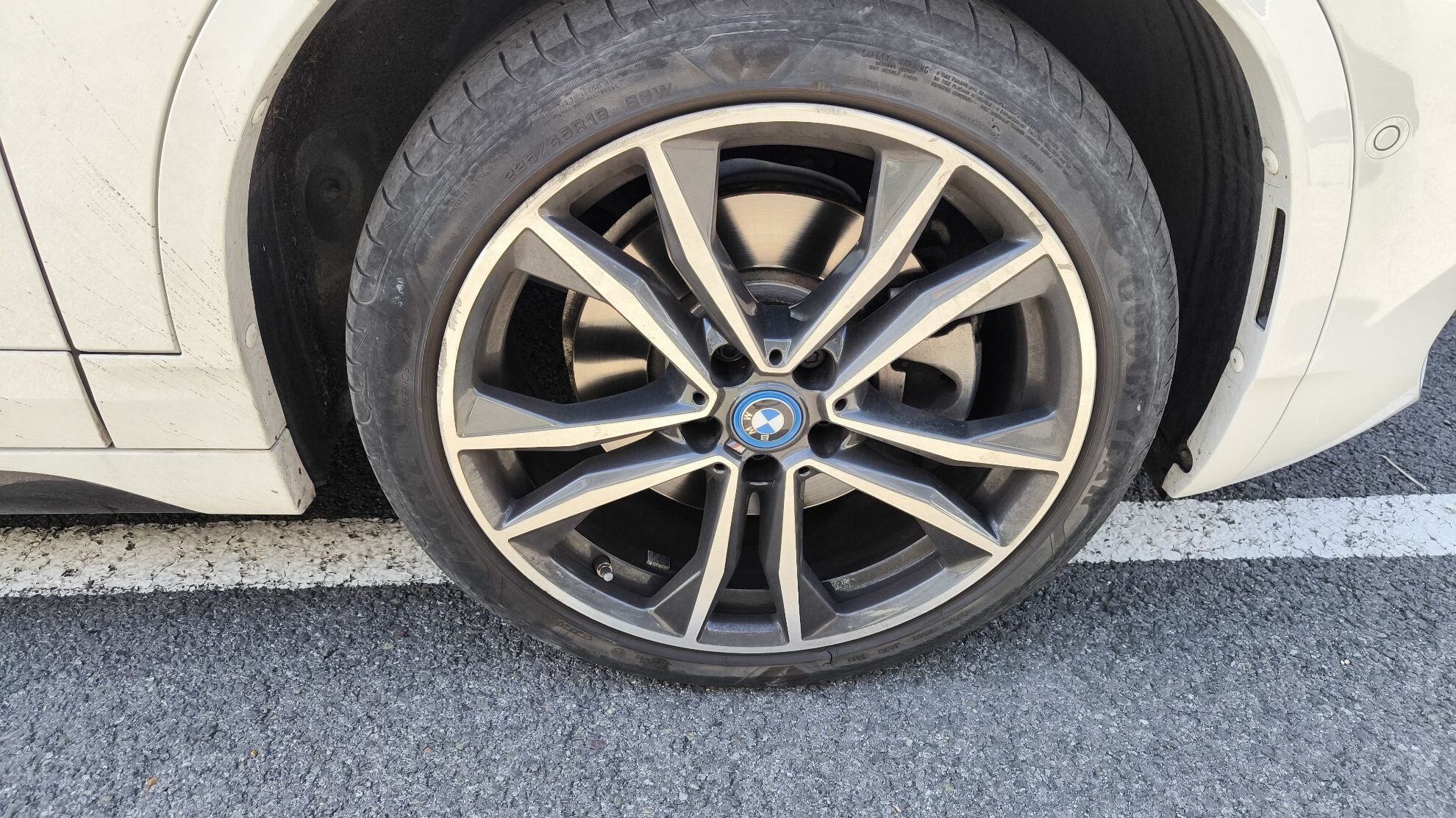 BMW X2. X2 F39 xDrive 25e 220 ch BVA6 M Sport 2022