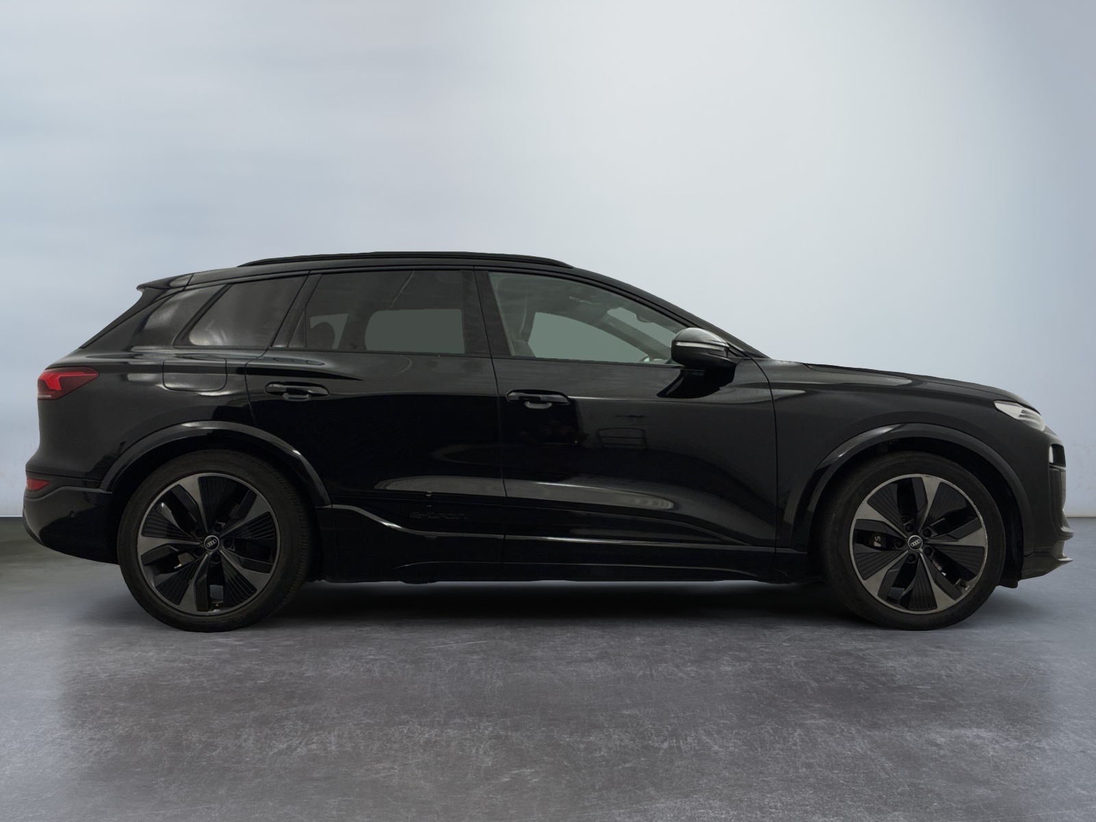 AUDI SQ6 E-Tron Quattro 517ch 2025