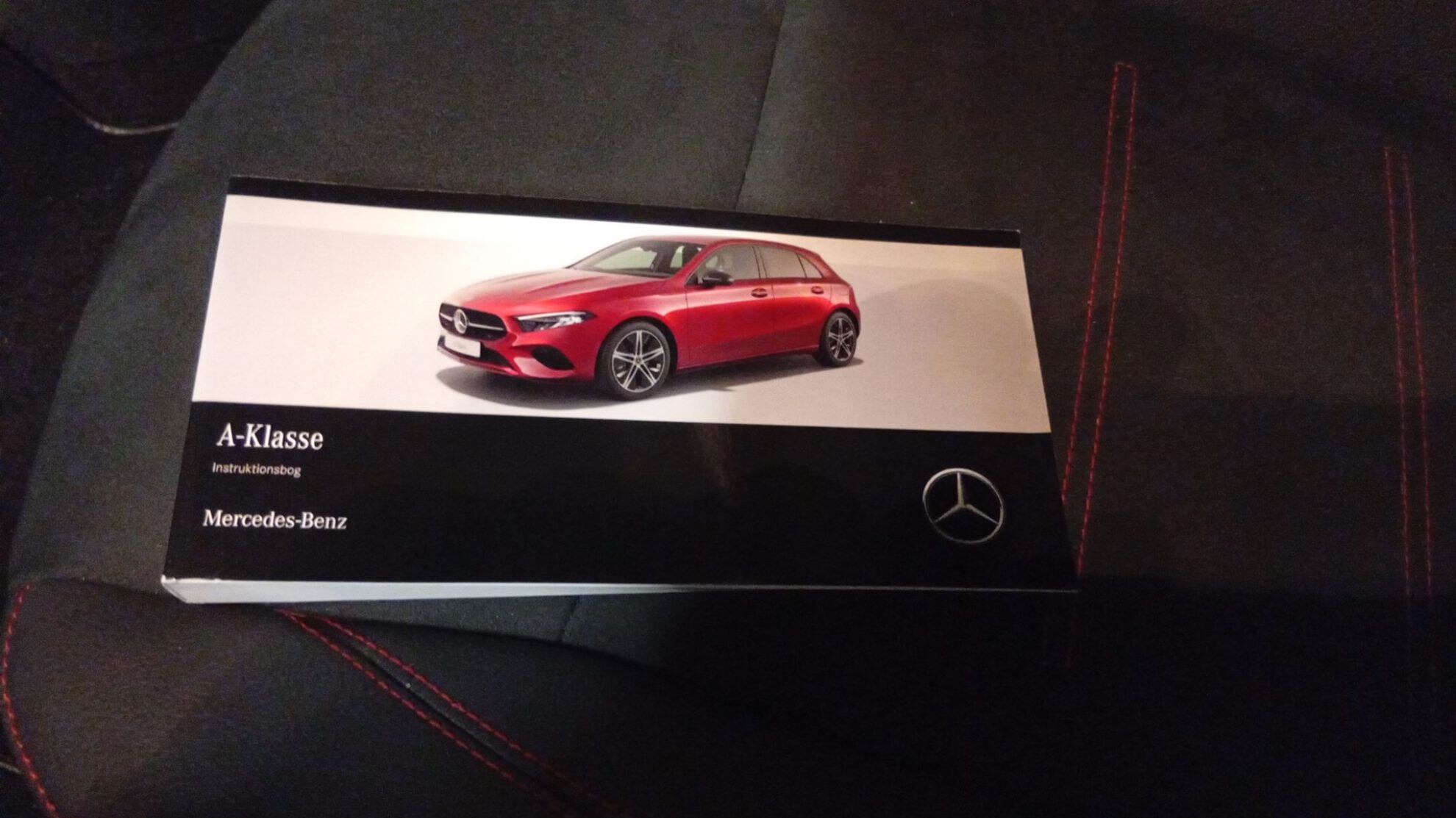 MERCEDES CLASSE A 200 7G-DCT AMG Line 2024