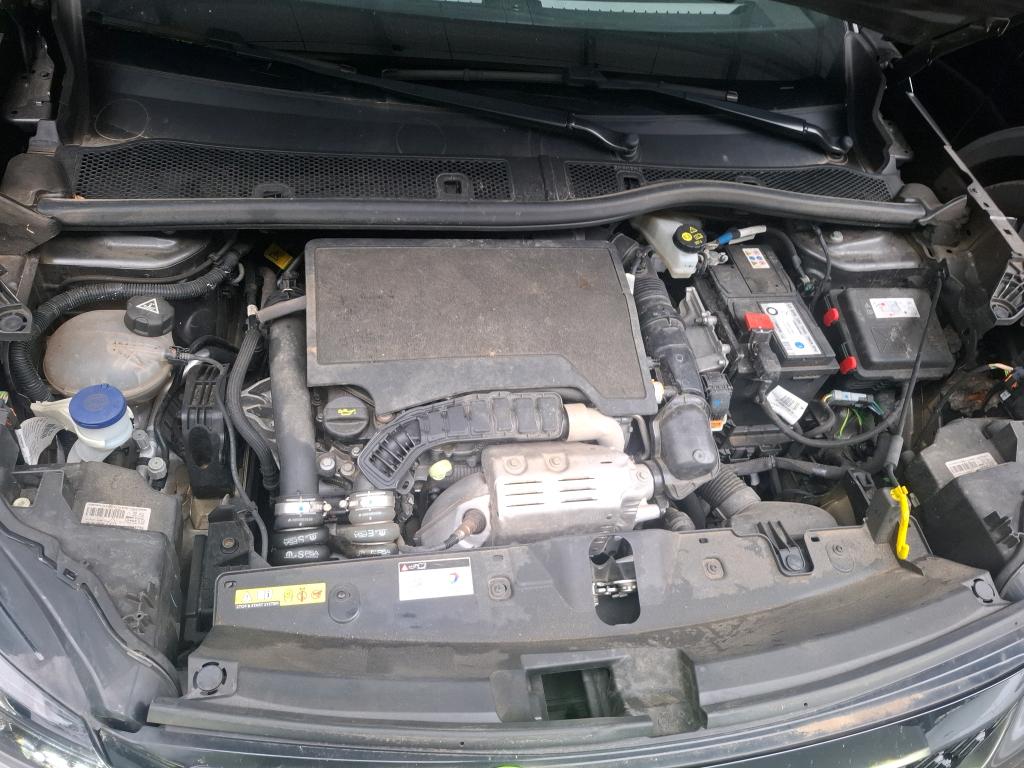 PEUGEOT 2008 PureTech 130 S&S EAT8 GT 2023