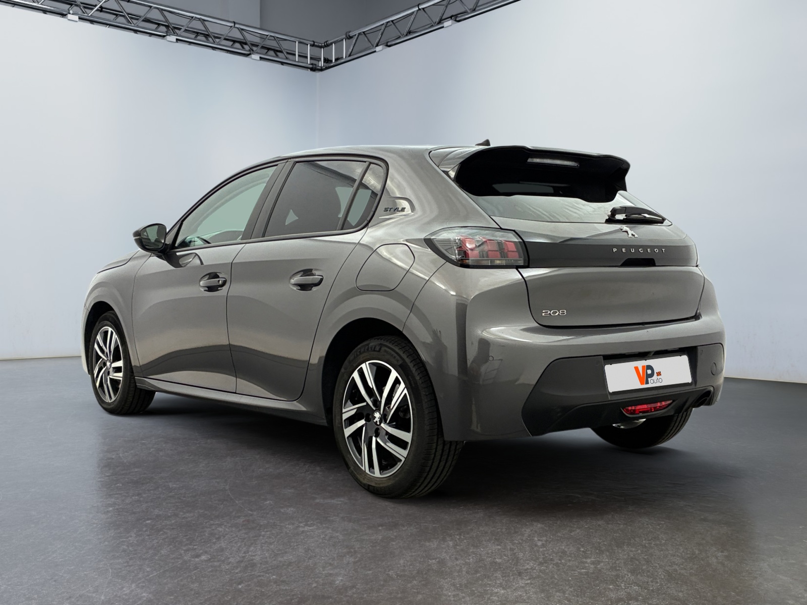 PEUGEOT 208 PureTech 100 S&S EAT8 Style 2023