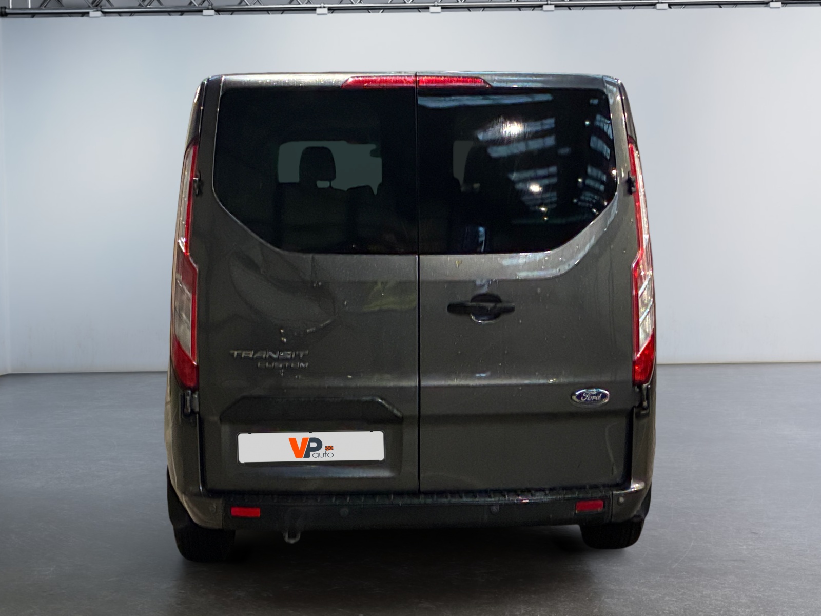 FORD TRANSIT Custom KOMBI 320 L2H1 2.0 EcoBlue 130 Trend Business 2023