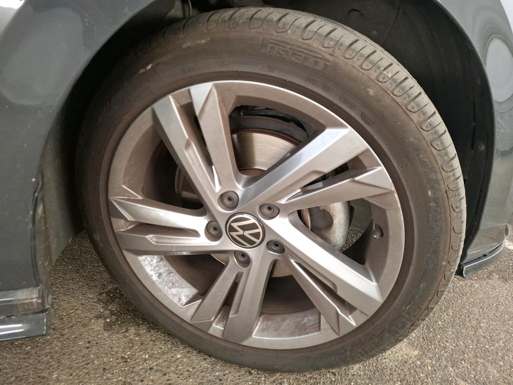 VOLKSWAGEN GOLF 2.0 TDI SCR 150 DSG7 R-Line 2023