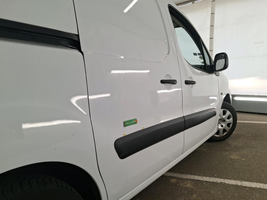PEUGEOT PARTNER FGN FOURGON STANDARD 1.6 BLUEHDI 100 BVM5 PREMIUM PACK 2017