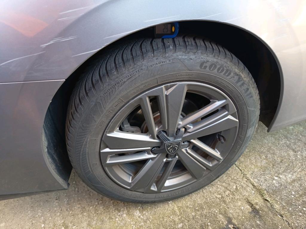 PEUGEOT 308 SW BlueHDi 130ch S&S EAT8 Allure 2023