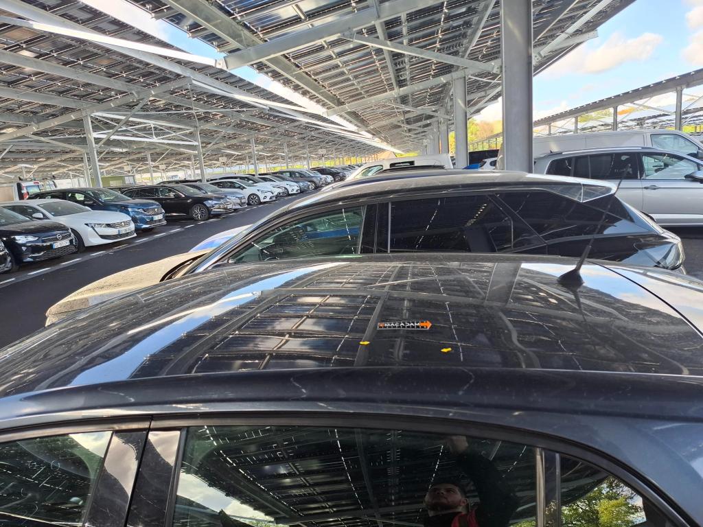 RENAULT MÉGANE MEGANE IV BERLINE Blue dCi 115 EDC Business 2020