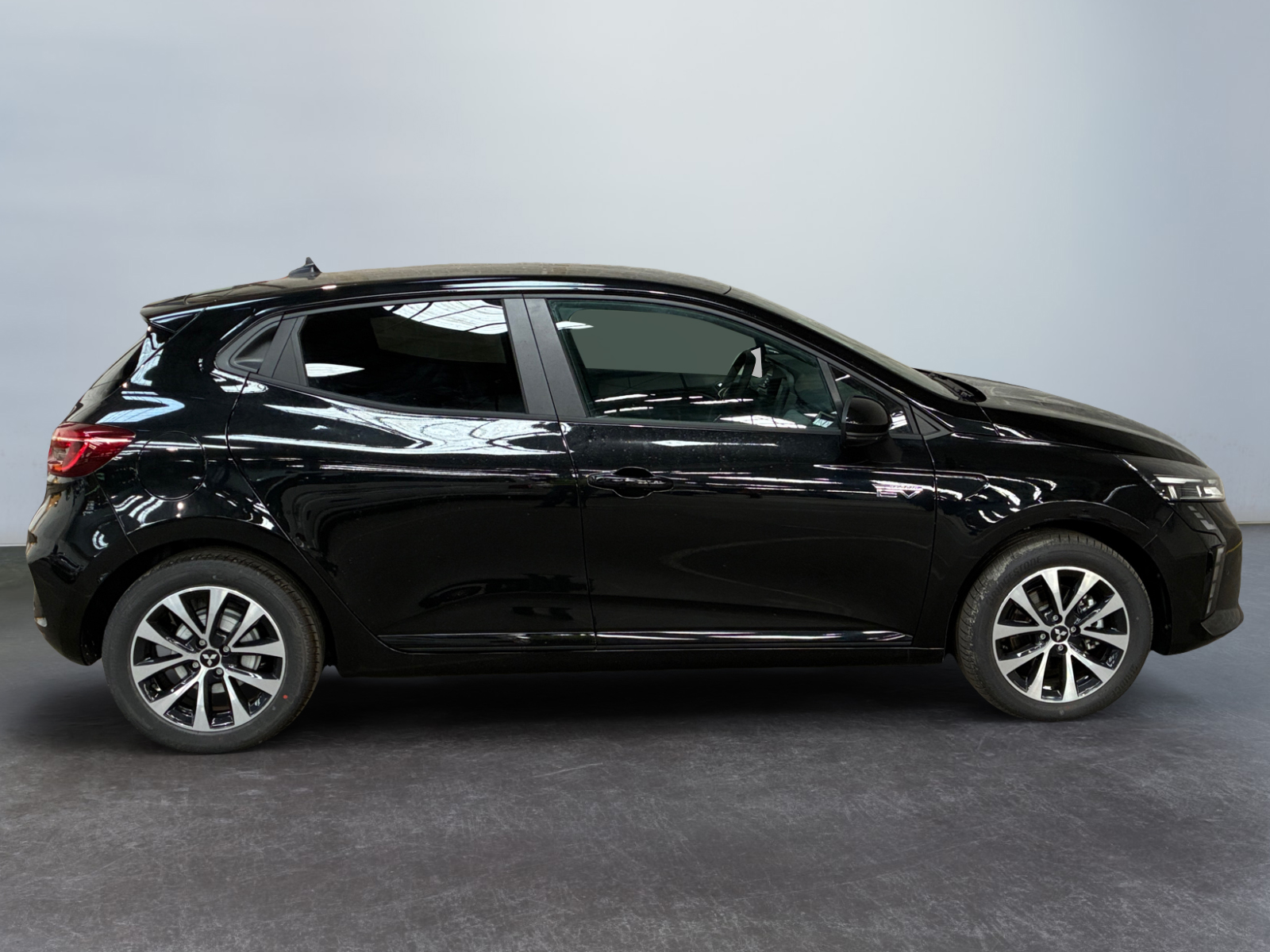 MITSUBISHI COLT 1.6 MPI HEV 143 Invite+ 2026