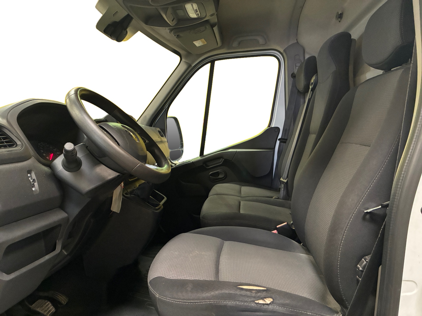 RENAULT MASTER FGN TRAC F3300 L2H2 DCI 135 GRAND CONFORT 2020