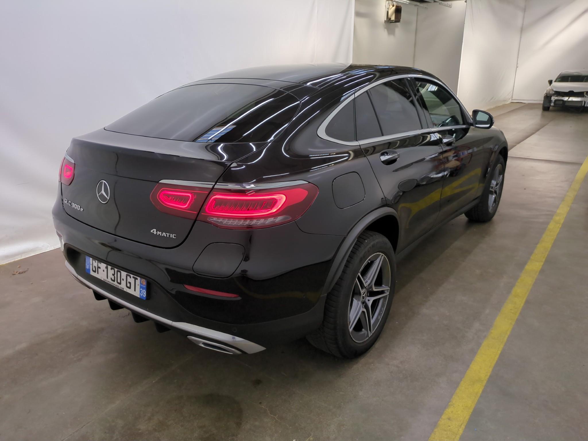 MERCEDES-BENZ MERCEDES CLASSE GLC COUPE Coupé 300 e 9G-Tronic 4Matic AMG Line 2022