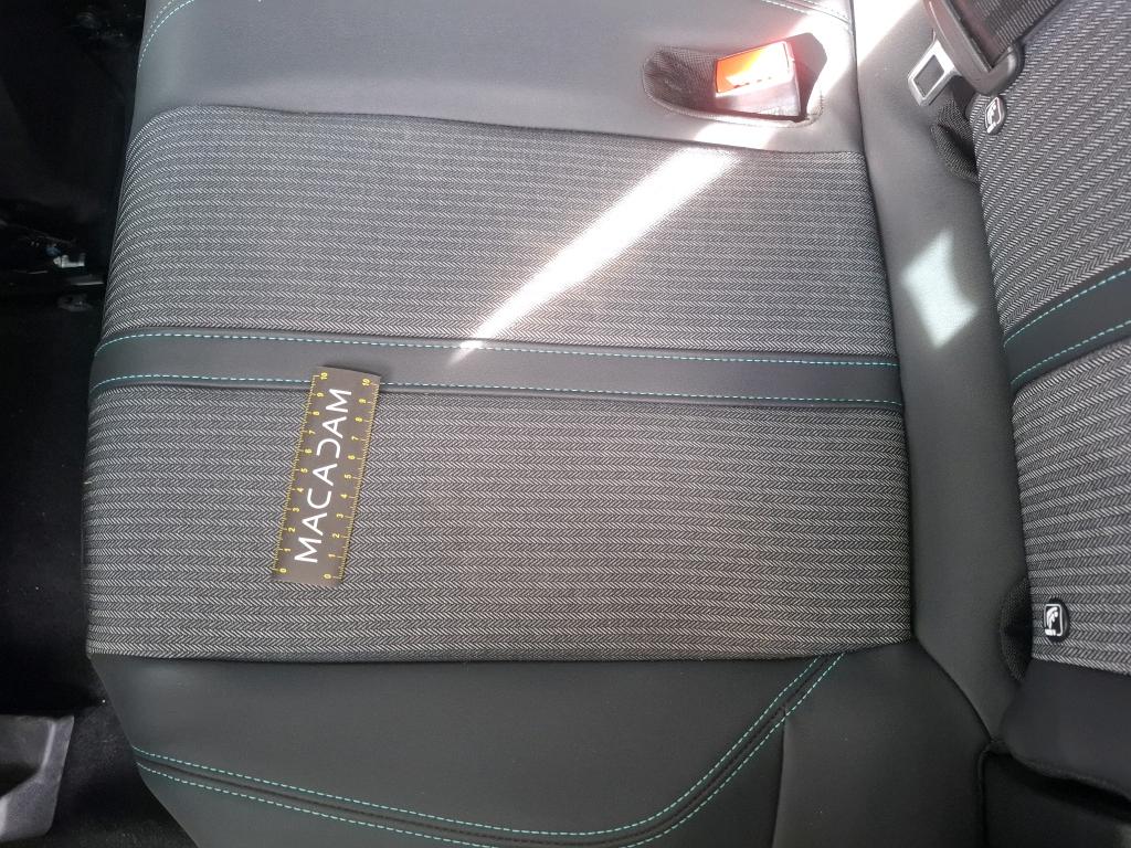 PEUGEOT 3008 Hybrid 225 e-EAT8 Allure Pack 2022
