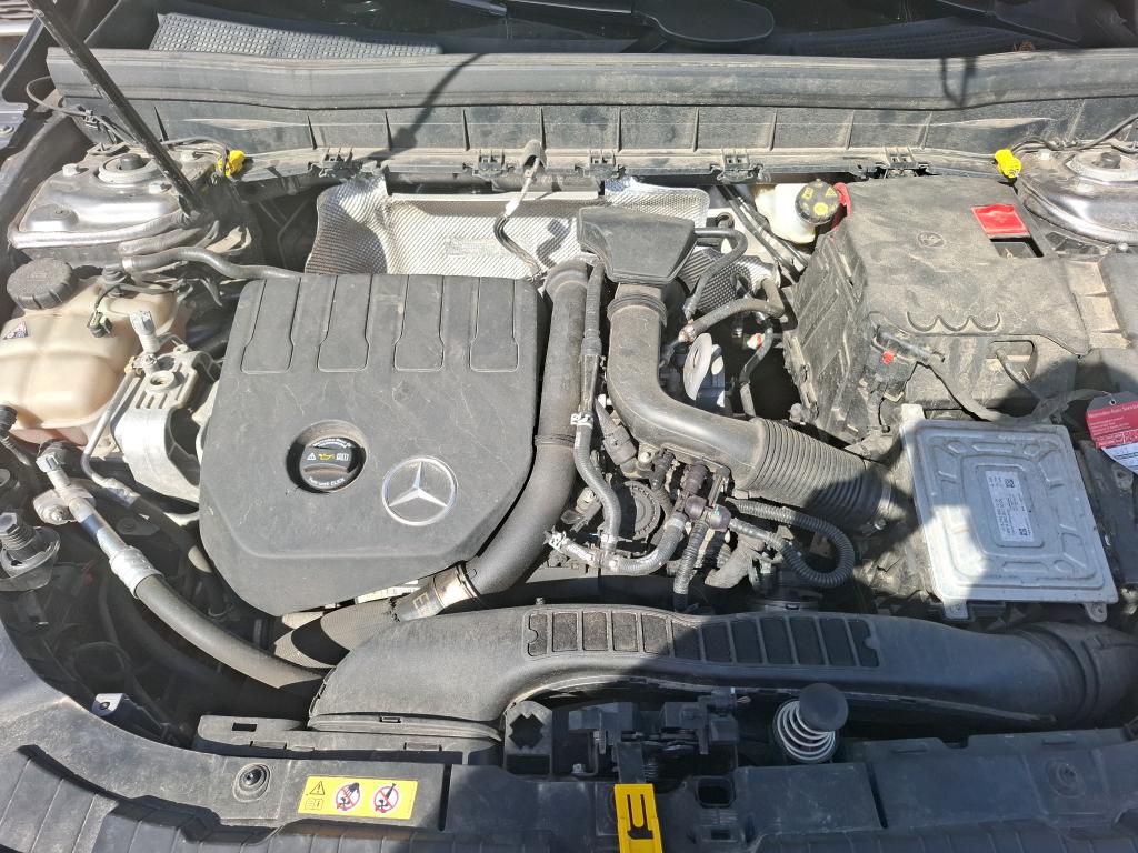 MERCEDES-BENZ MERCEDES GLB 200 7G-DCT AMG Line 2022