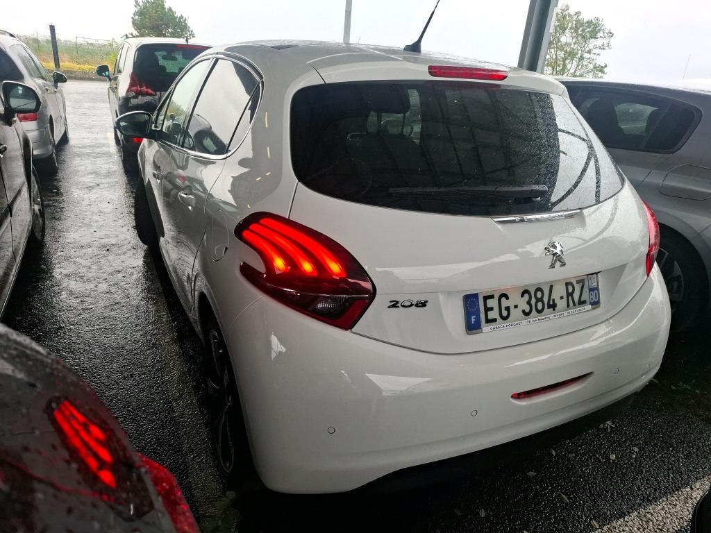 PEUGEOT 208 1.6 BlueHDi 120ch S&S BVM6 Féline 2016