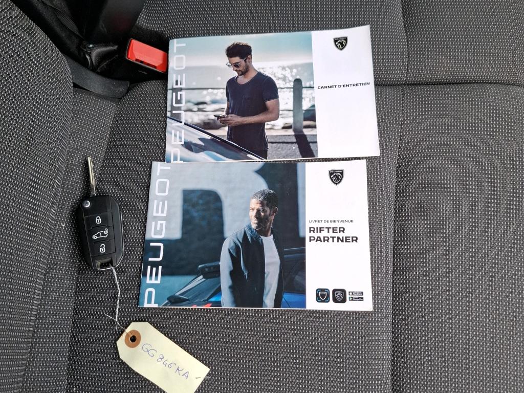 PEUGEOT PARTNER FGN FOURGON STANDARD 1000 KG BLUEHDI 100 S&S BVM6 PREMIUM 2022
