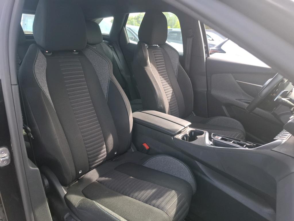 PEUGEOT 3008 PureTech 130ch S&S EAT8 Active Pack 2023