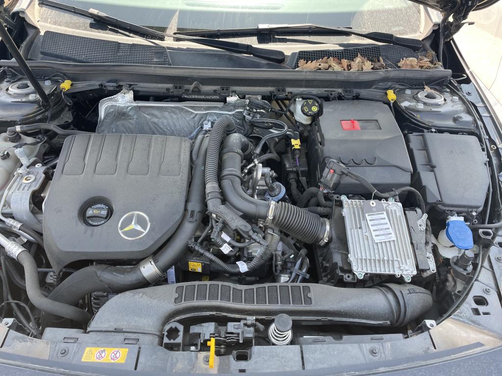 MERCEDES-BENZ CLASSE A 200 AMG Line 2024