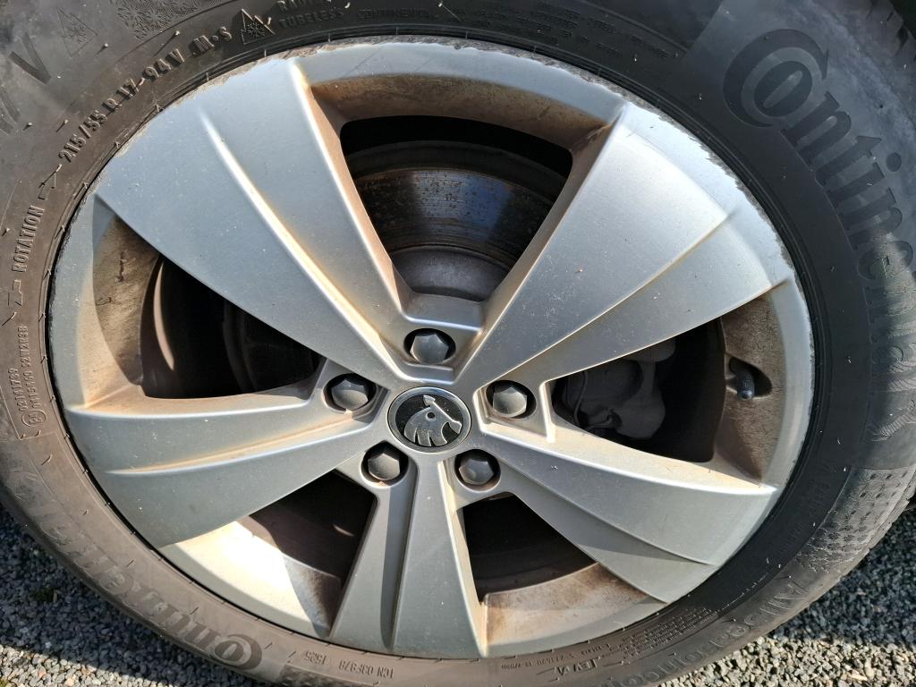 SKODA SUPERB COMBI 2.0 TDI 150 SCR DSG7 Business 2021