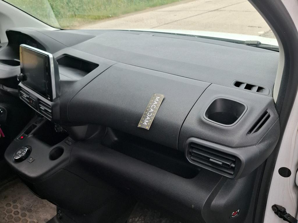 PEUGEOT PARTNER FOURGON STANDARD 650 KG BLUEHDI 130 S&S EAT8 ASPHALT 2021