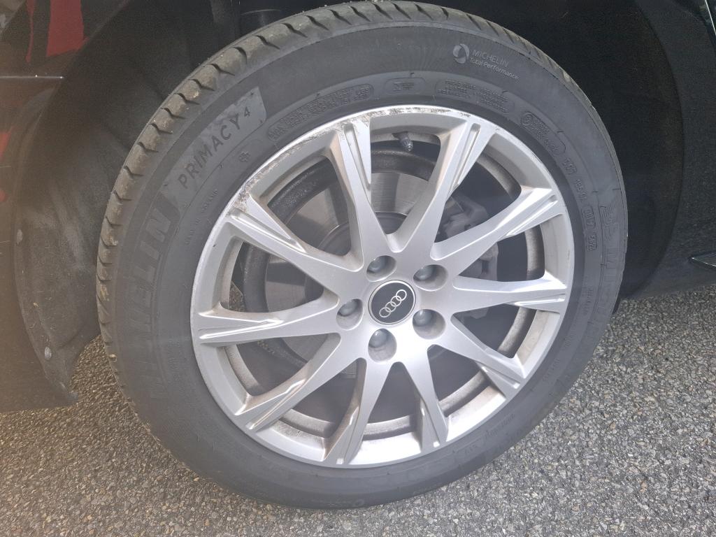 AUDI A4 AVANT 30 TDI 136 S tronic 7 Business Line 2021