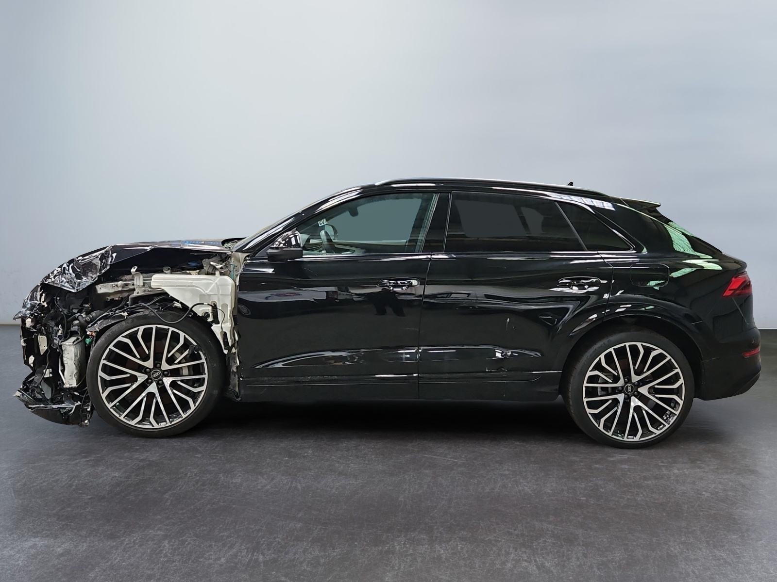 AUDI Q8 55 TFSI 340 Tiptronic 8 Quattro 2024