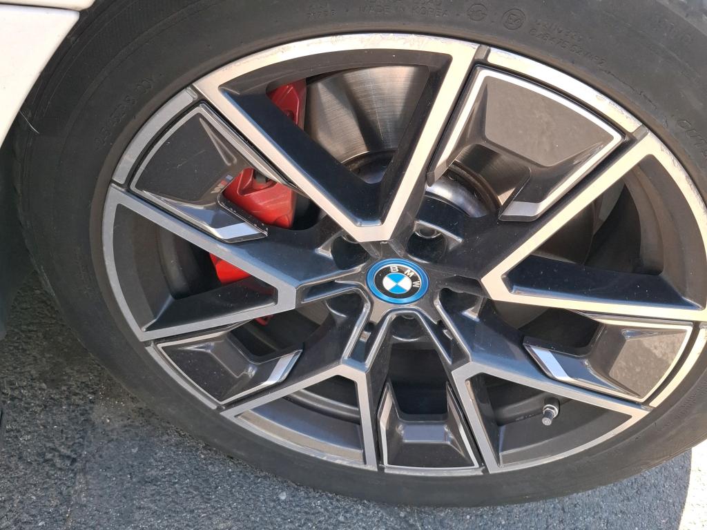 BMW i4 G26 eDrive35 286 ch BVA M Sport 2023