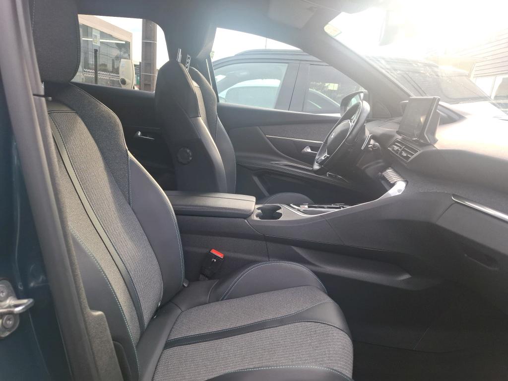 PEUGEOT 3008 Hybrid 225 e-EAT8 Allure Pack 2023