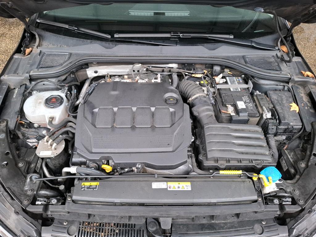 VOLKSWAGEN GOLF 2.0 TDI SCR 150 DSG7 Life Business 2022
