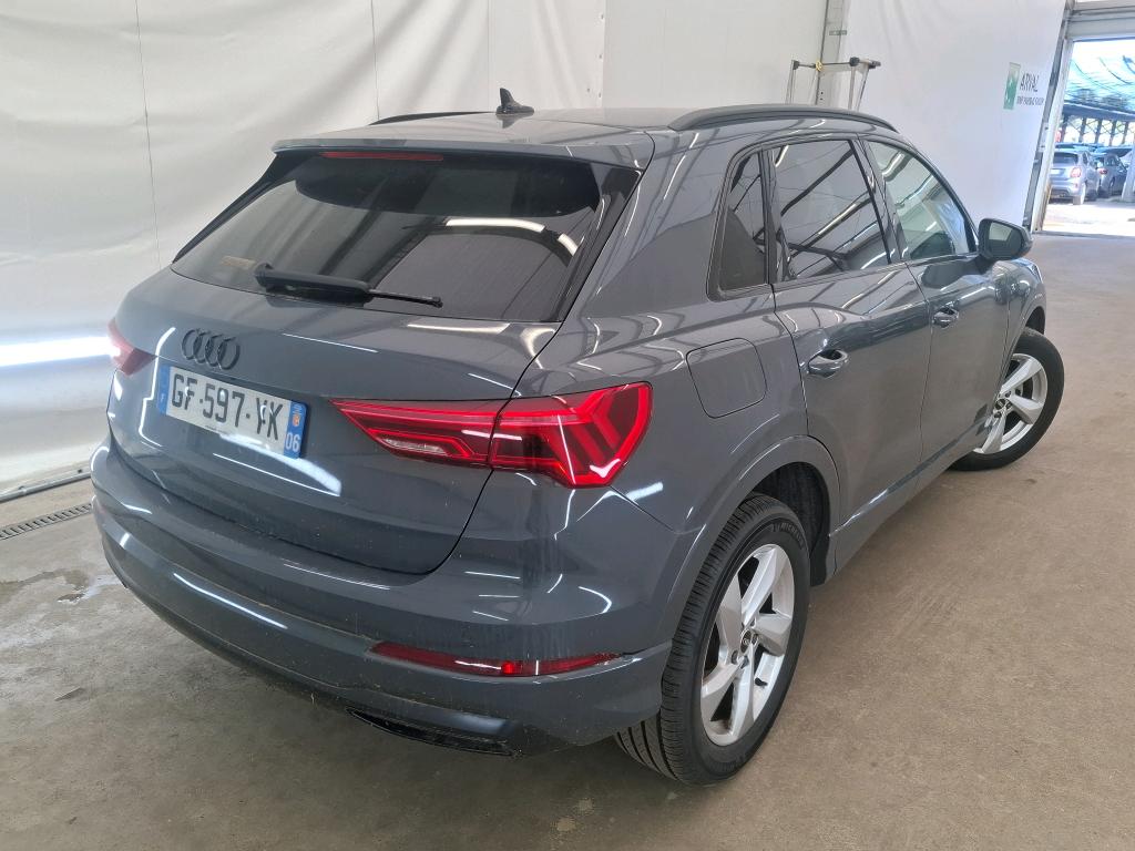 AUDI Q3 35 TFSI 150 ch S tronic 7 Design Luxe 2022