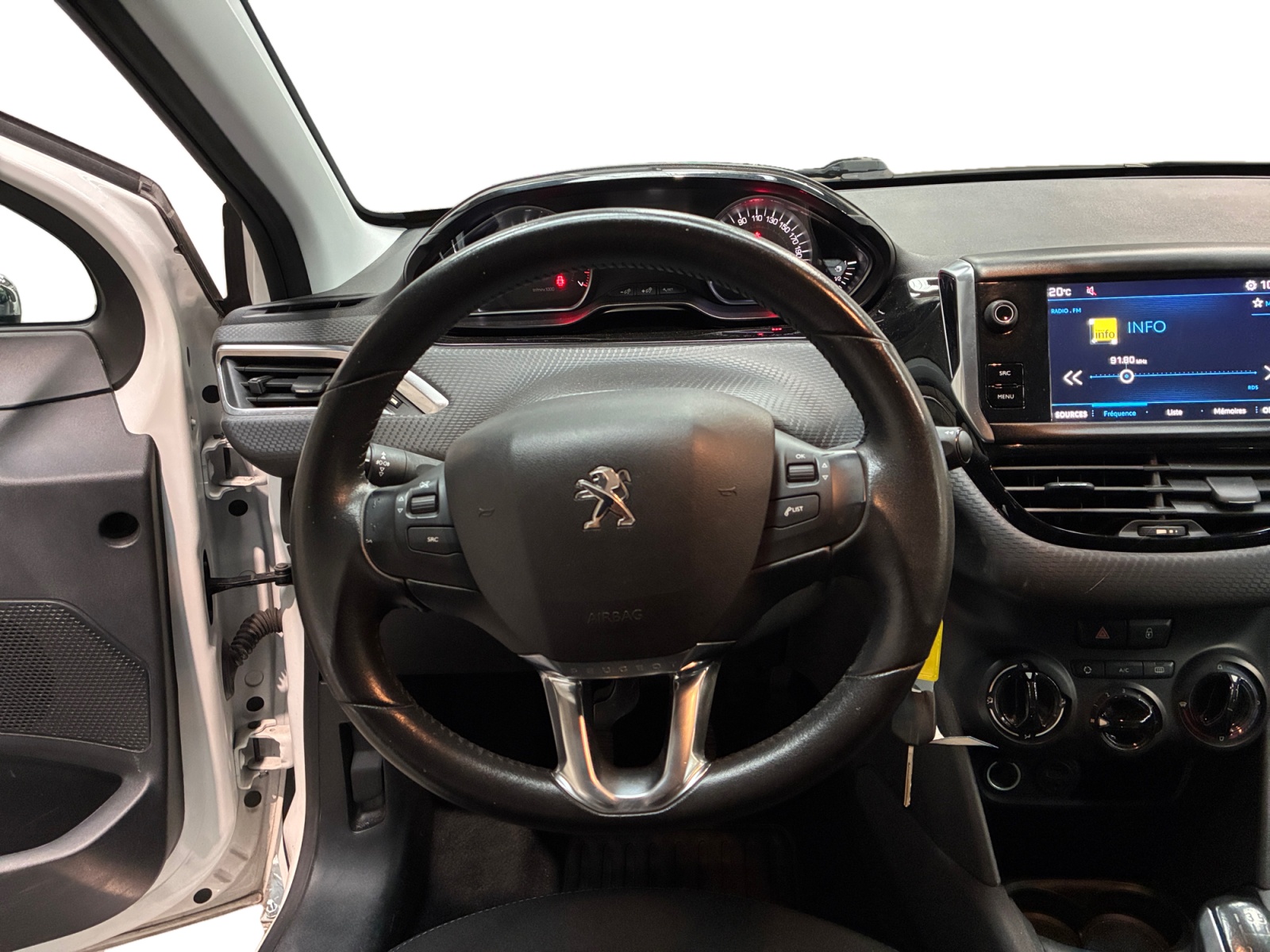 PEUGEOT 208 1.2 PureTech 82ch BVM5 2018