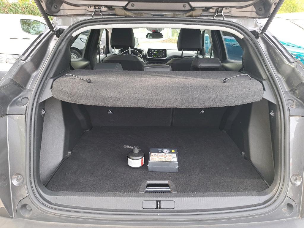 PEUGEOT 2008 BlueHDi 130 S&S EAT8 Allure Pack 2022