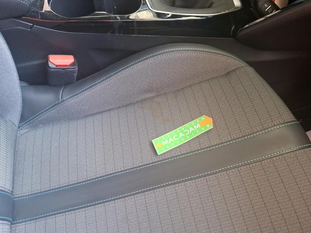 PEUGEOT 208 BUSINESS BlueHDi 100 S&S BVM6 Allure 2021