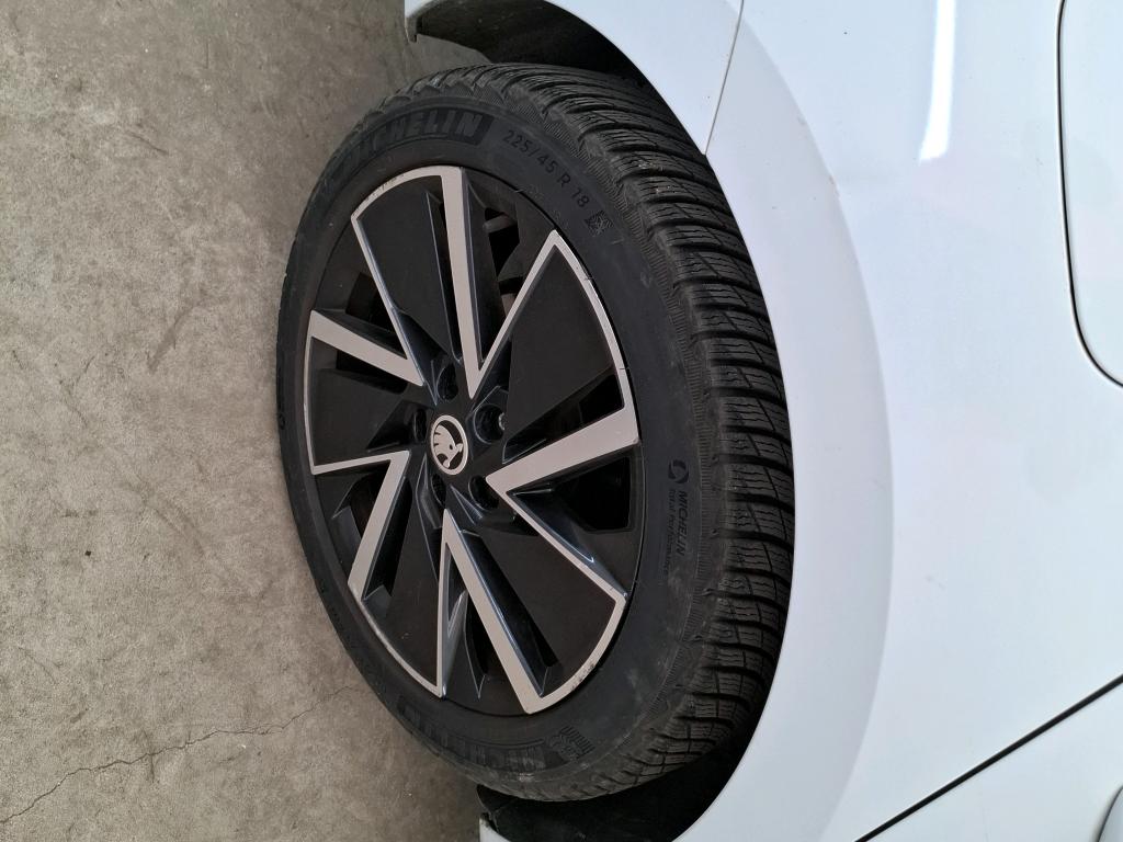 SKODA OCTAVIA COMBI 1.4 TSI PHEV iV 204 ch DSG6e Business 2021