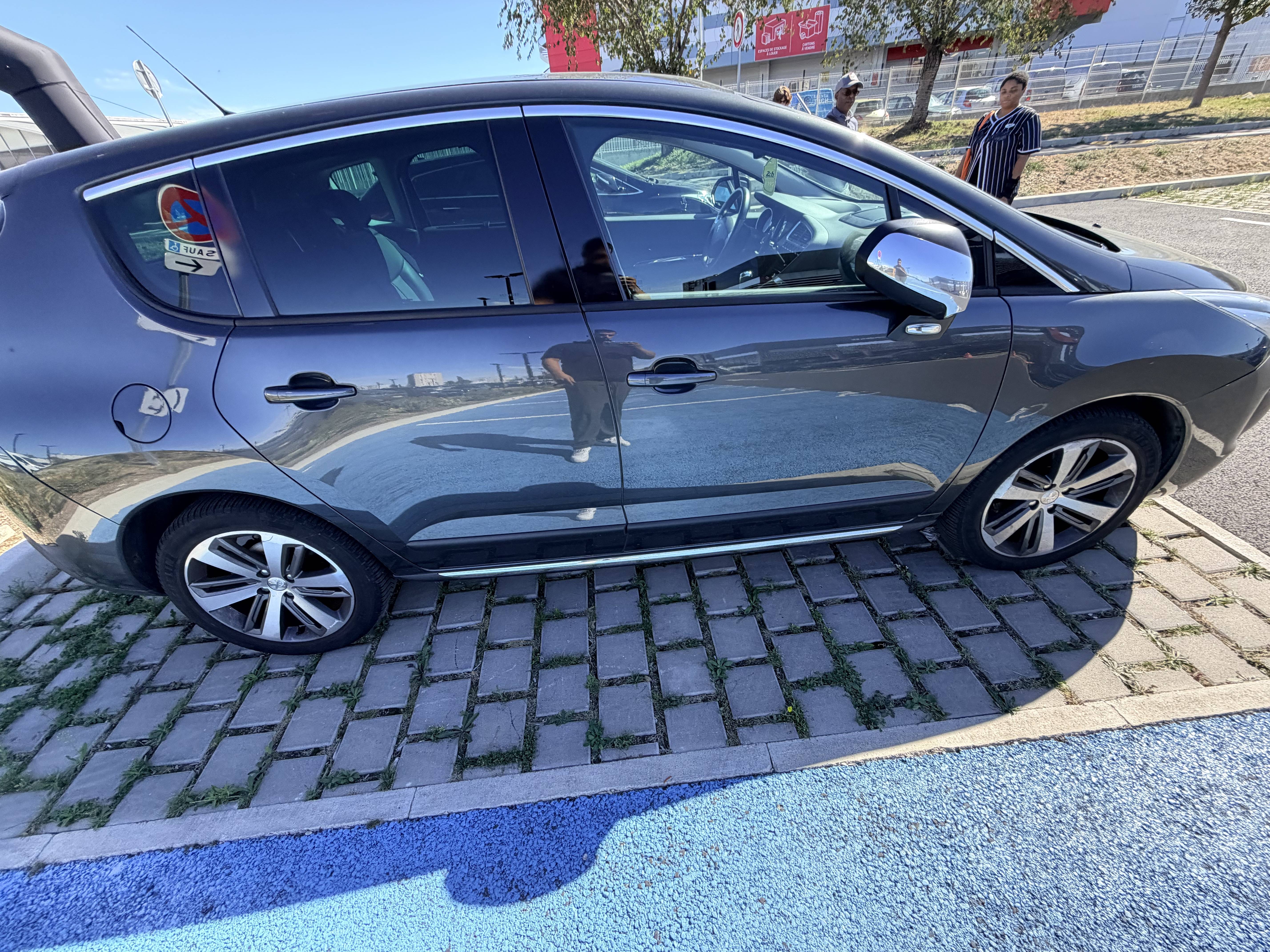 PEUGEOT 3008 1.6 THP 165ch S&S EAT6 Féline Féline 2016