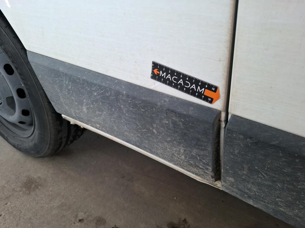 RENAULT TRAFIC FOURGON FGN L2H1 3000 KG BLUE DCI 130 CONFORT 2022