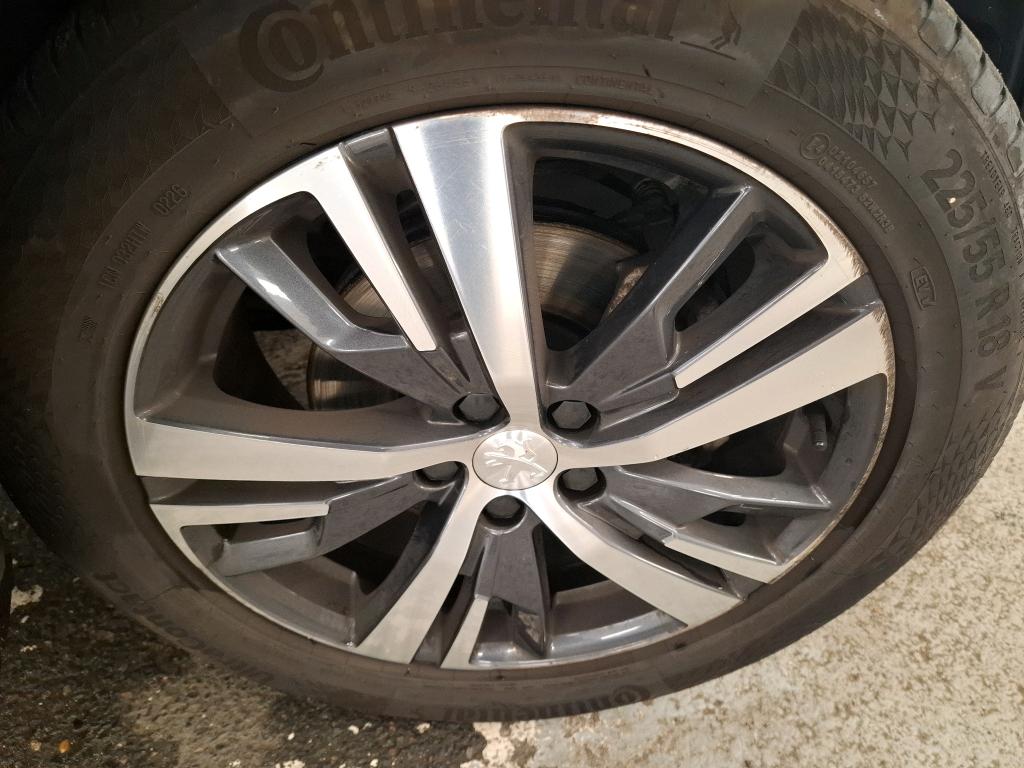 PEUGEOT 5008 BlueHDi 130ch S&S EAT8 Allure Pack 2023