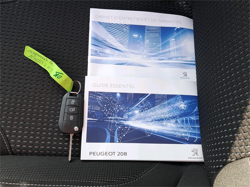 PEUGEOT 208 1.2 PureTech 110ch S&S BVM5 Allure Business 2017