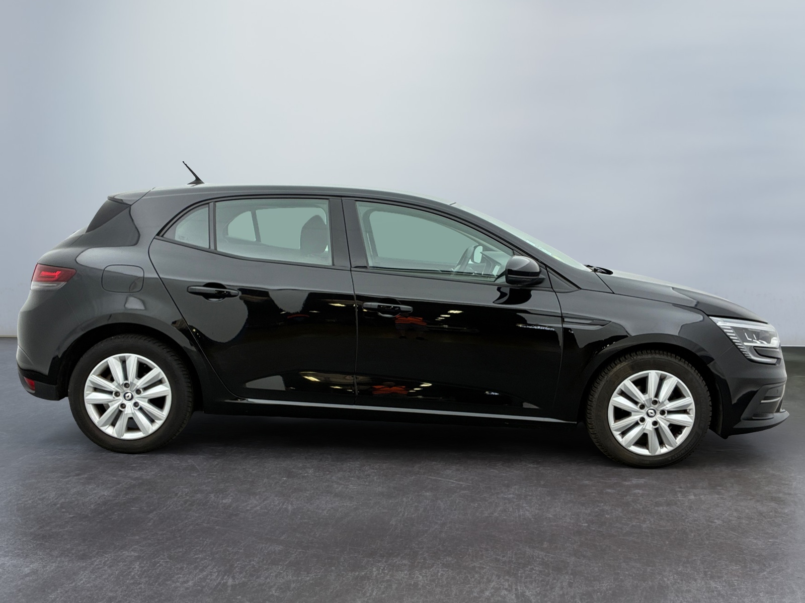 RENAULT MEGANE IV SOCIETE BLUE DCI 115 - 21N AIR NAV 2P 2022