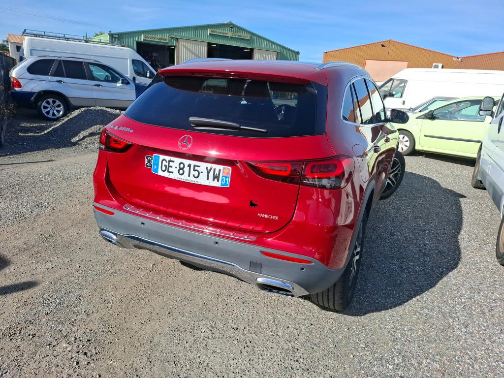 MERCEDES-BENZ MERCEDES GLA II 250 e 8G-DCT Progressive Line 2022